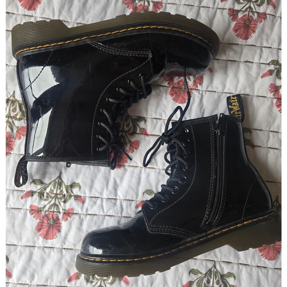 Dr. Martens Junior 1460 Patent Leather Lace Up Boots, Black  4M 5 US L - Picture 6 of 9